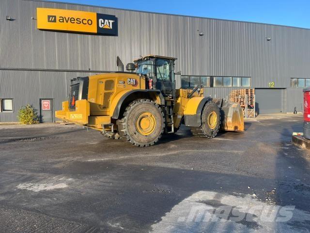 CAT 982 Naudoti ratiniai krautuvai