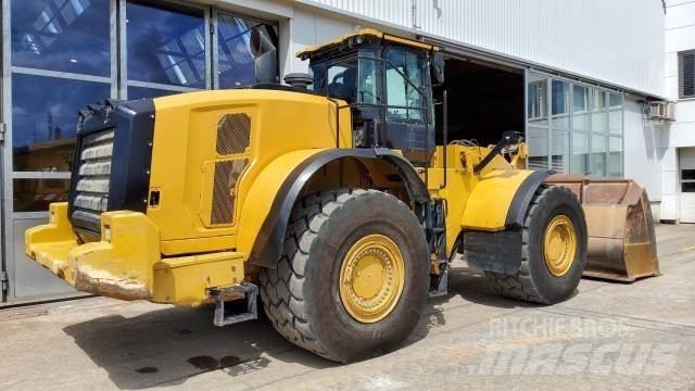 CAT 982M Naudoti ratiniai krautuvai