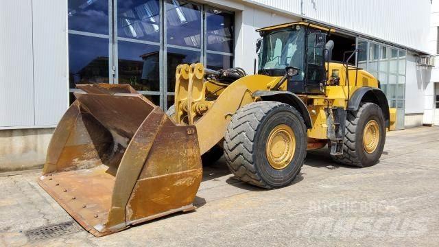 CAT 982M Naudoti ratiniai krautuvai