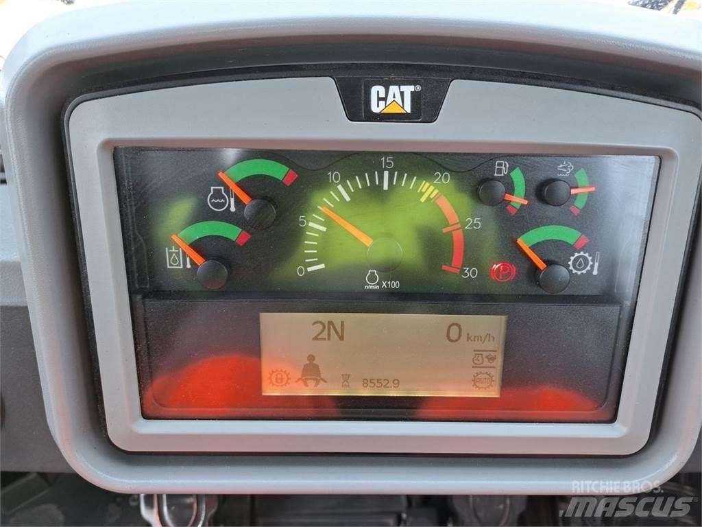 CAT 988K Naudoti ratiniai krautuvai