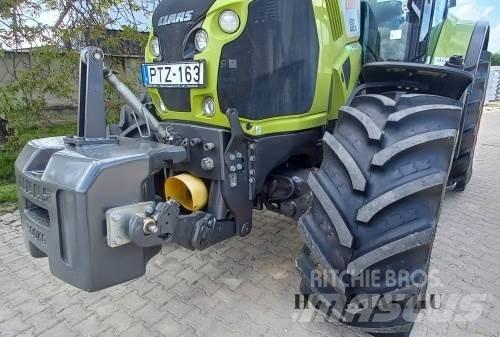 CLAAS Axion 830 Traktoriai