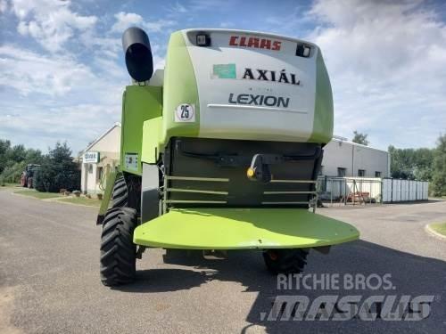 CLAAS Lexion 540 Derliaus nuėmimo kombainai