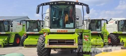 CLAAS Lexion 650 Derliaus nuėmimo kombainai