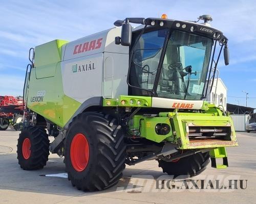 CLAAS Lexion 650 Derliaus nuėmimo kombainai