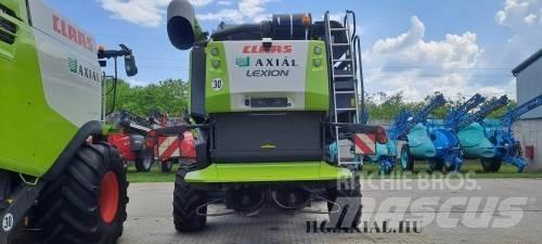 CLAAS Lexion 660 Derliaus nuėmimo kombainai