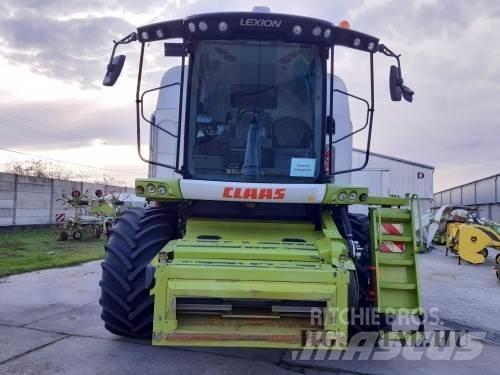 CLAAS Lexion 670 Derliaus nuėmimo kombainai