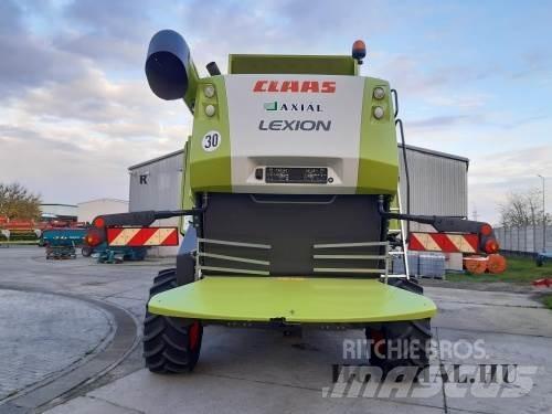 CLAAS Lexion 670 Derliaus nuėmimo kombainai