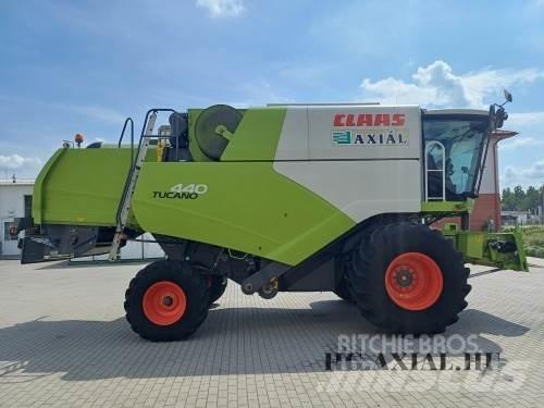 CLAAS Tucano 440 Derliaus nuėmimo kombainai