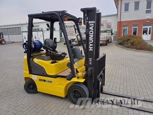 Hyundai 15L-7M Žemės ūkis - Kita