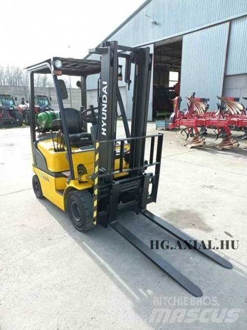 Hyundai 15L-7M Žemės ūkis - Kita