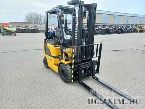 Hyundai 18L-7M Žemės ūkis - Kita