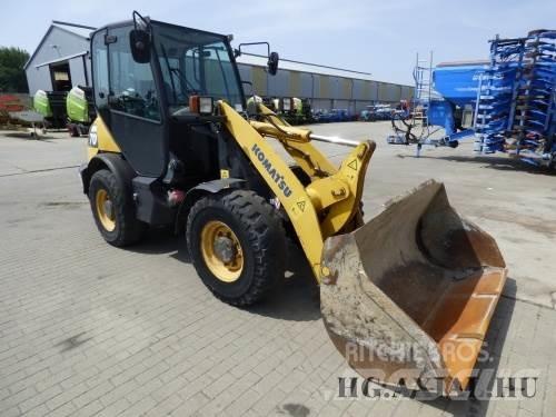 Komatsu 65 Naudoti ratiniai krautuvai