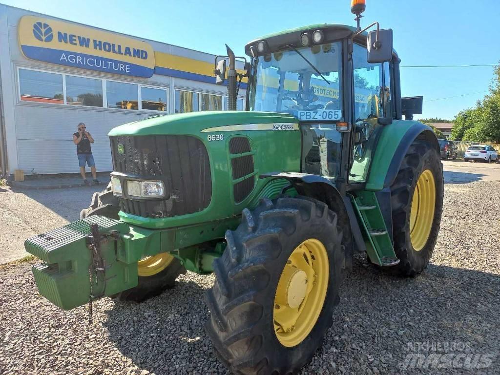 John Deere 6630 Traktoriai
