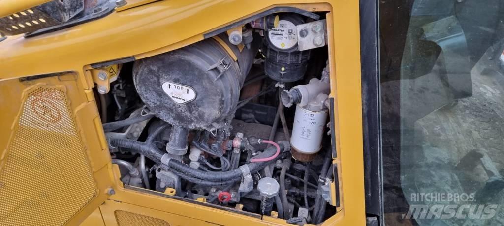 Komatsu D 61 PXI-24 Vikšriniai buldozeriai