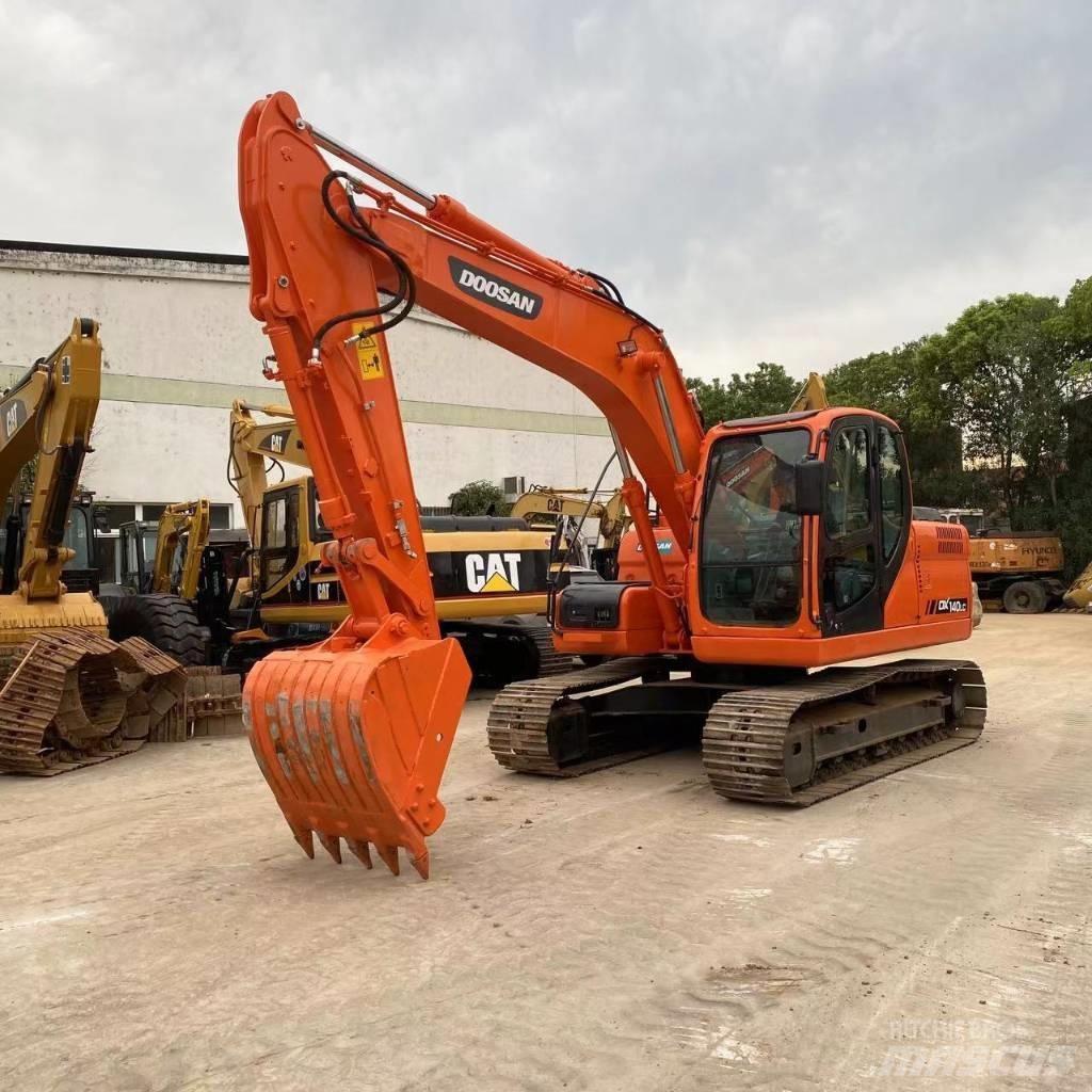Doosan DX 140 LC Vikšriniai ekskavatoriai