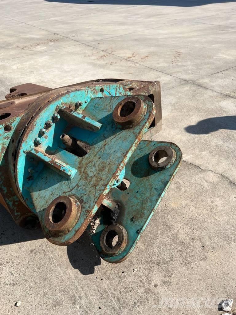 CMI fr 26 Griebtuvai