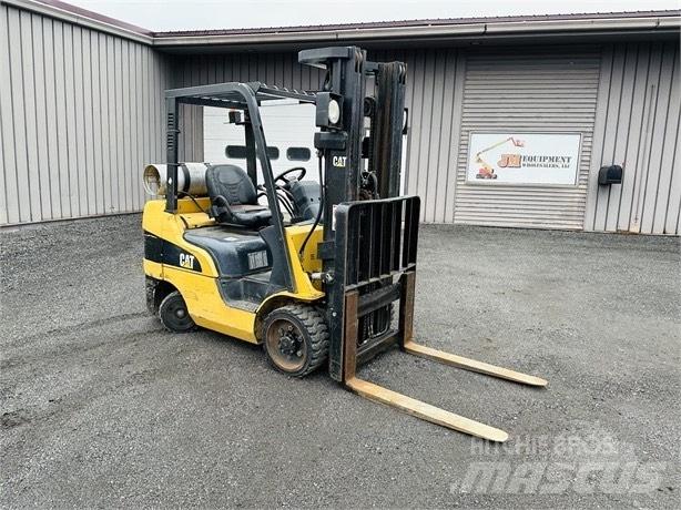 CAT C 6000 Naudoti konteinerių krautuvai