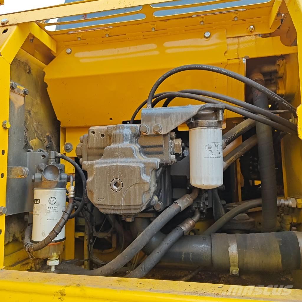 Komatsu PC 240 LC-8 Vikšriniai ekskavatoriai