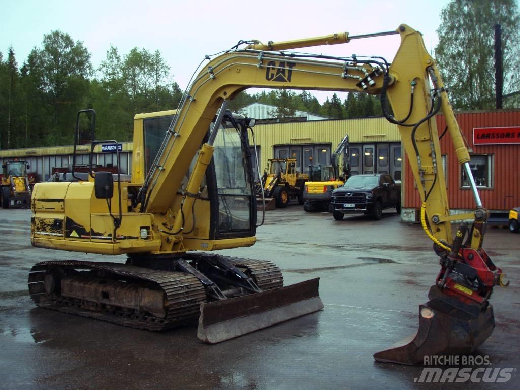 CAT 307 Vidutinės galios ekskavatoriai 7-12 t