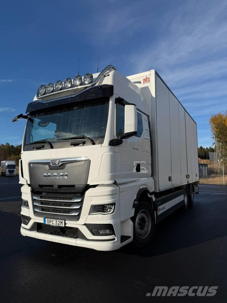 MAN 26.510 6X2-4 Sunkvežimiai su dengtu kėbulu