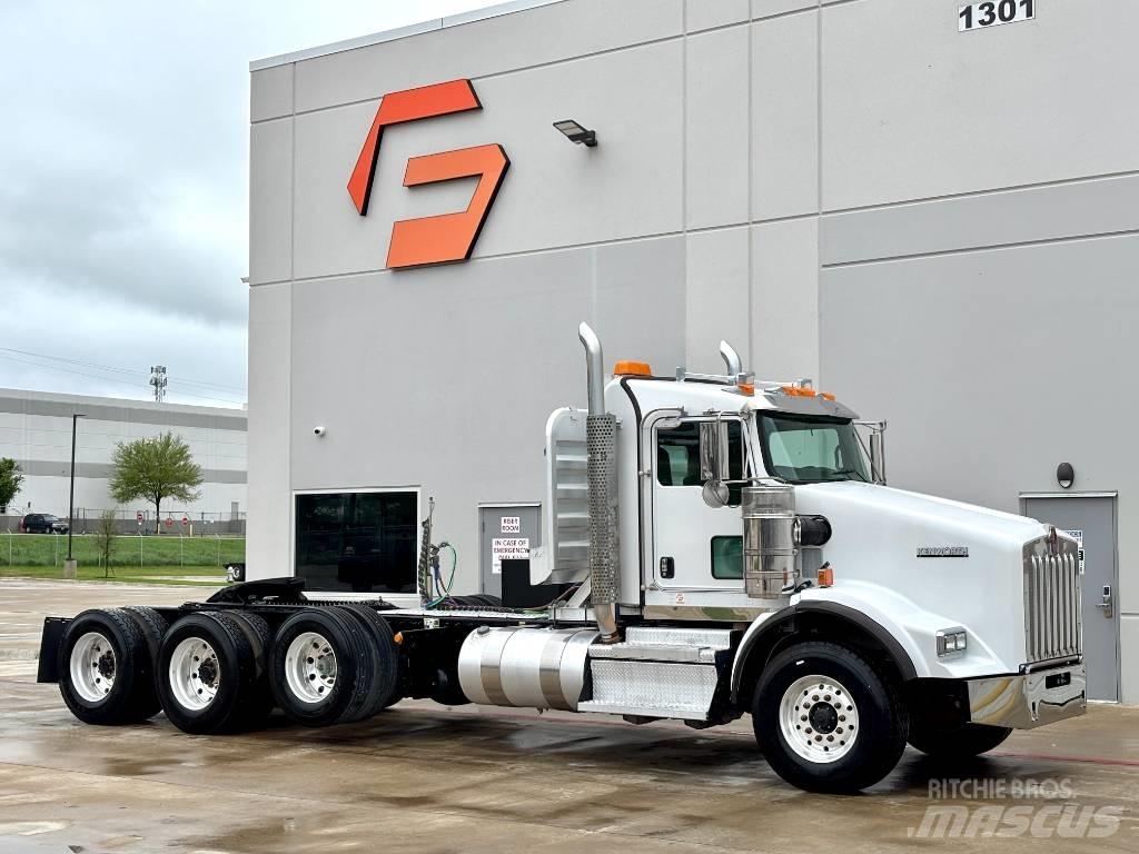 Kenworth T 800 Naudoti vilkikai