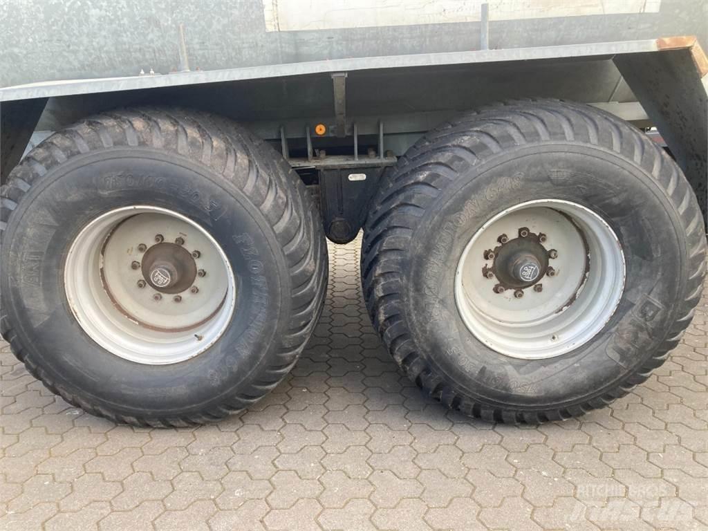 Kotte VT 14000 Mėšlo barstytuvai