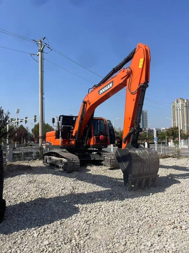 Doosan DX 225LC-9C Vikšriniai ekskavatoriai