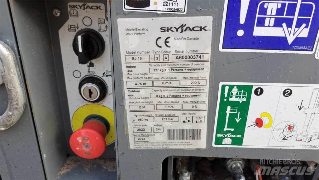 SkyJack SJ16 Kiti keltuvai ir platformos