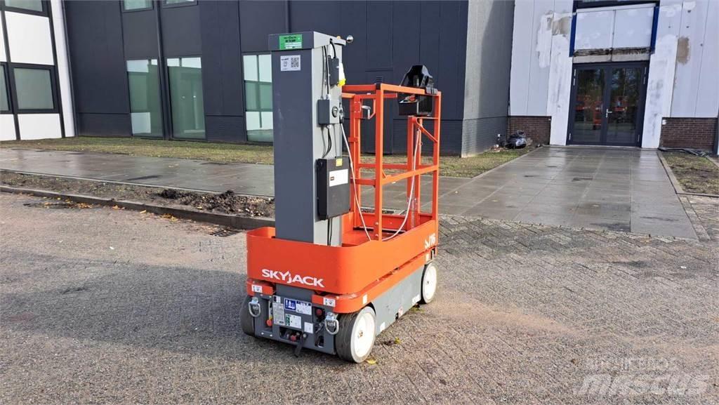 SkyJack SJ16 Kiti keltuvai ir platformos