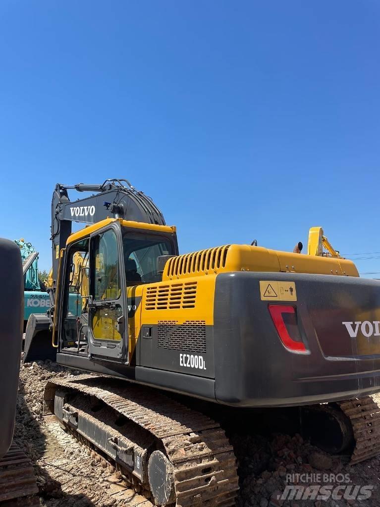 Volvo EC200 Vikšriniai ekskavatoriai
