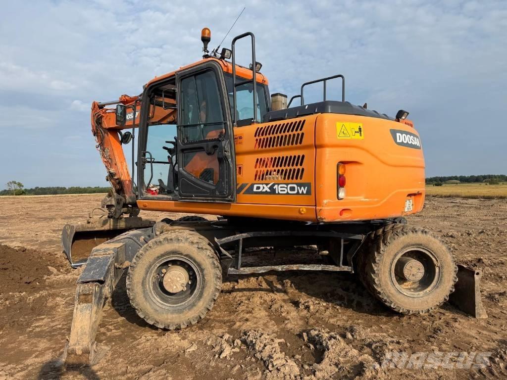 Doosan DX 160 W-3 Ratiniai ekskavatoriai