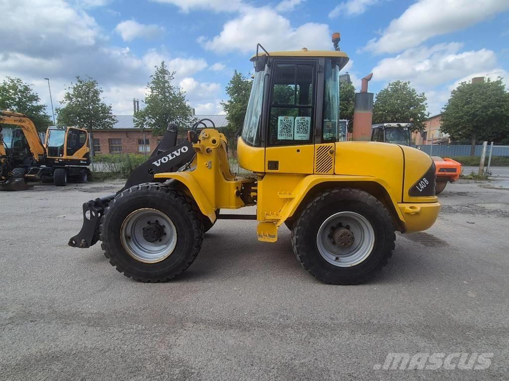 Volvo L 40 B Naudoti ratiniai krautuvai