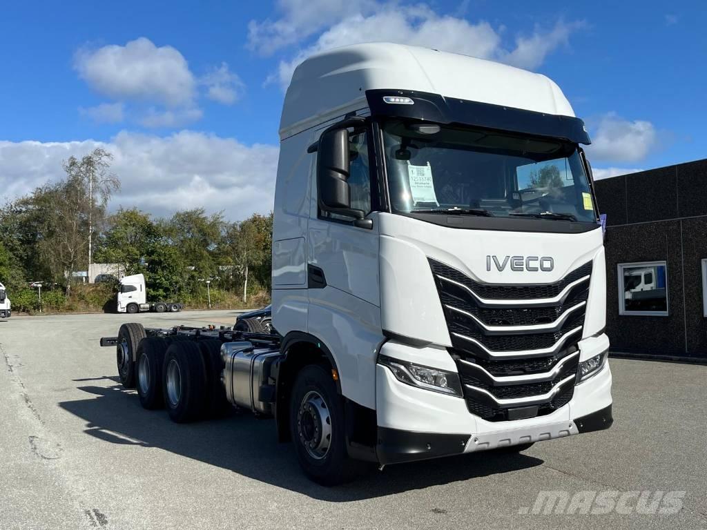 Iveco AS350X50YFS Važiuoklė su kabina