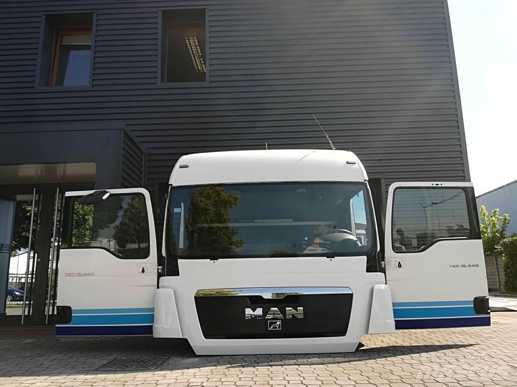 MAN TGX XLX EURO 5 Kabinos ir salonai