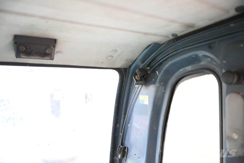 Kobelco SK 130 LC Vikšriniai ekskavatoriai