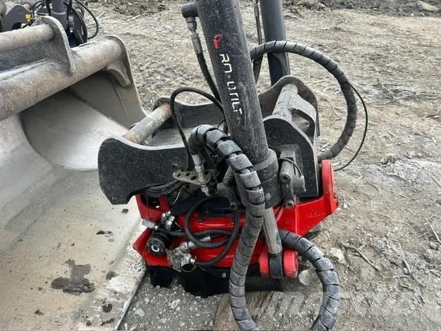 Hitachi ZX 210 LC-6 Vikšriniai ekskavatoriai