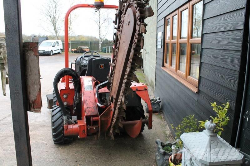 Ditch Witch RT 40 Tranšėjų ekskavatoriai