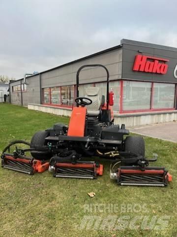 Jacobsen 305 Savaeigės žoliapjovės