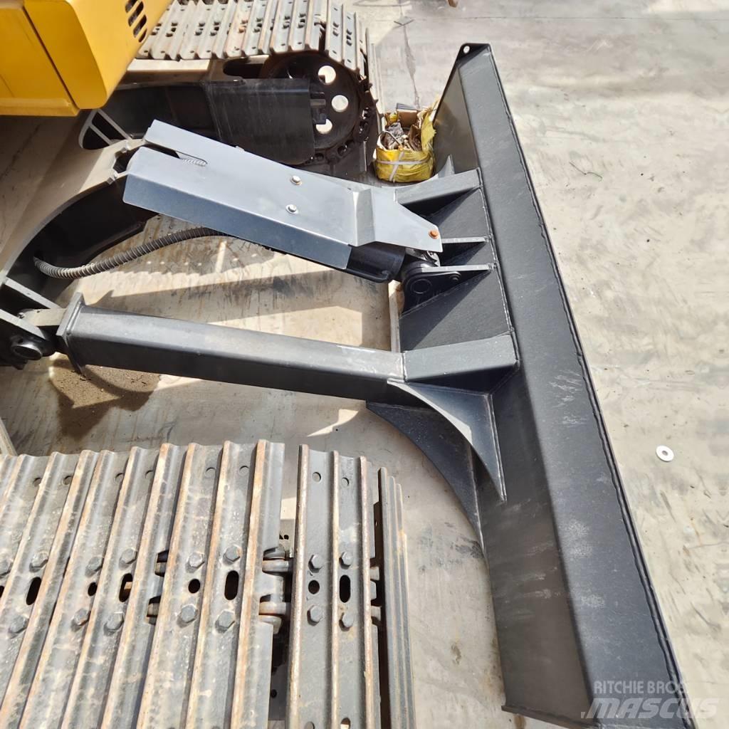 CAT 308 D Vidutinės galios ekskavatoriai 7-12 t