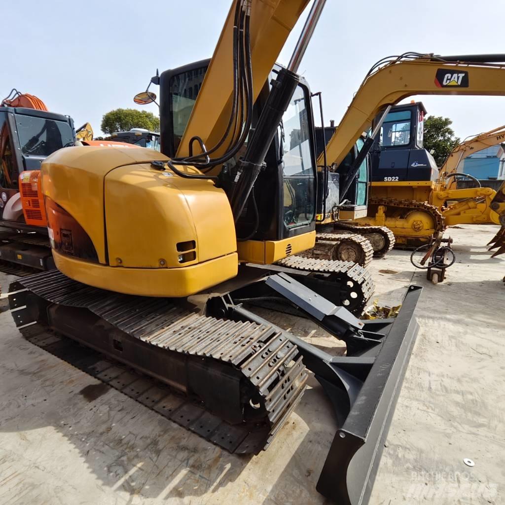 CAT 308 D Vidutinės galios ekskavatoriai 7-12 t