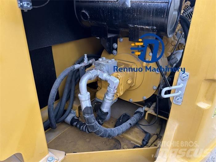 CAT 307E2/E Mini ekskavatoriai < 7 t