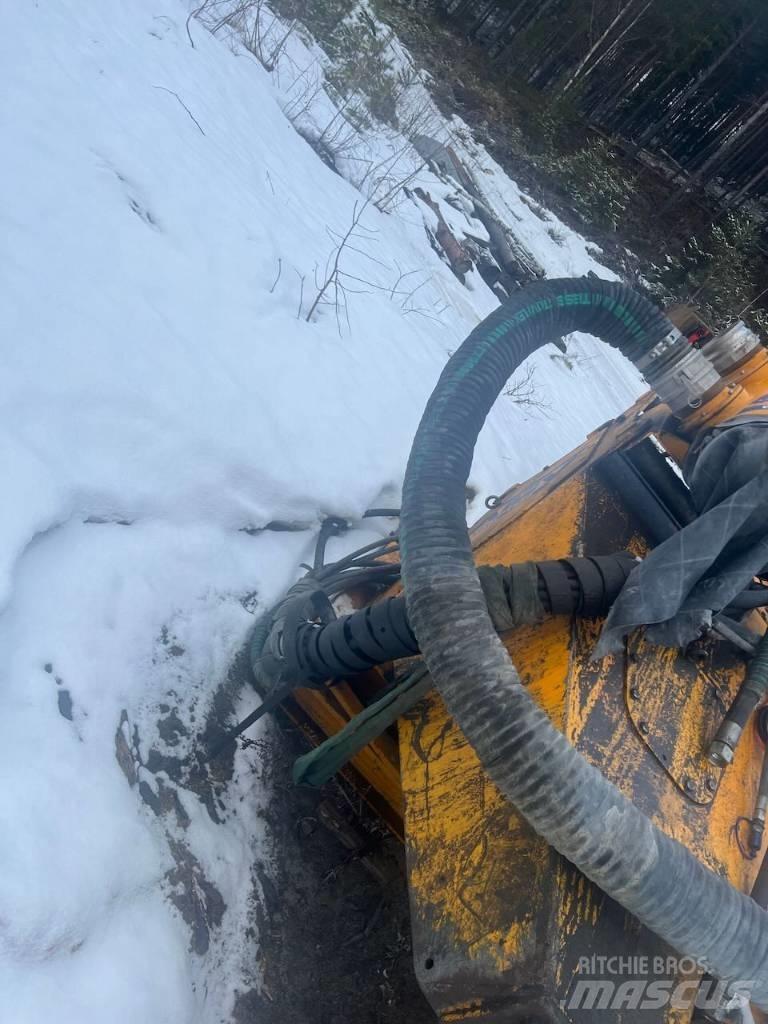 CAT 325 FL CR Žemės paviršiaus gręžimo technika