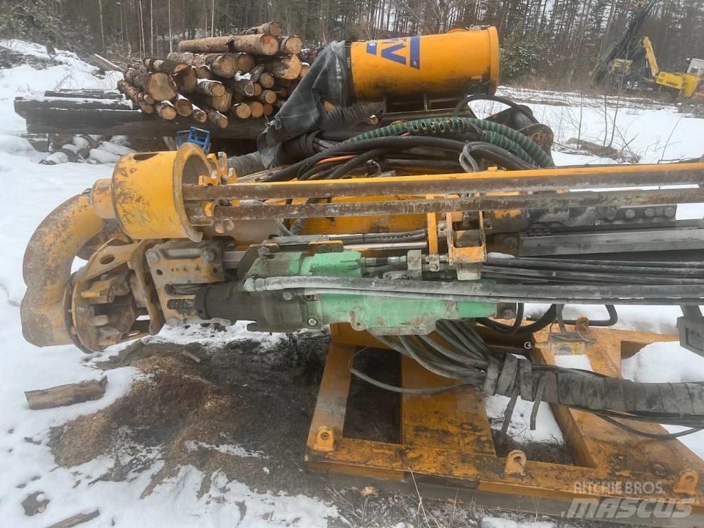 CAT 325 FL CR Žemės paviršiaus gręžimo technika