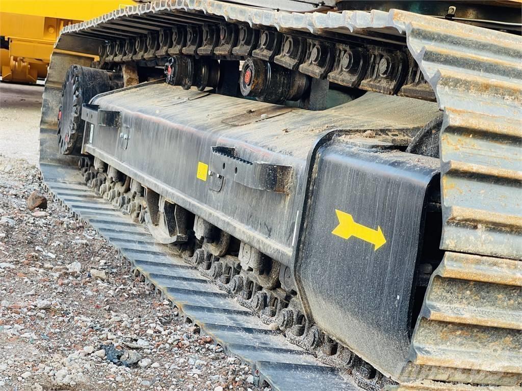 CAT 320D2L Vikšriniai ekskavatoriai