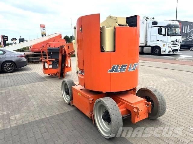 JLG E 300 AJP Alkūniniai keltuvai