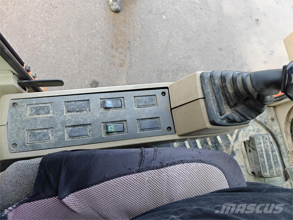 Daewoo 140 LC-V Vikšriniai ekskavatoriai