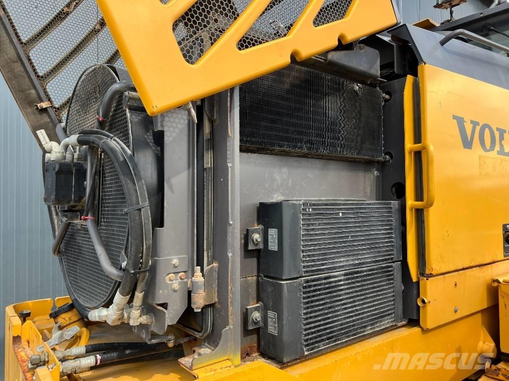 Volvo G970 Greideriai