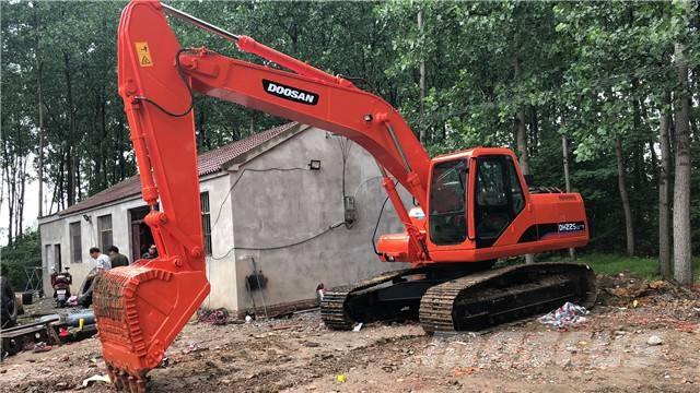 Doosan DH225 Vikšriniai ekskavatoriai