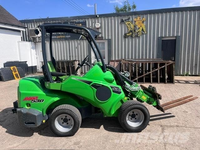 Avant M530 Mini krautuvai