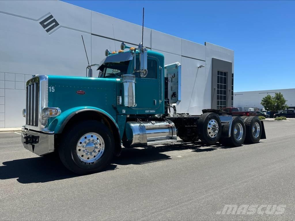 Peterbilt 388 Naudoti vilkikai